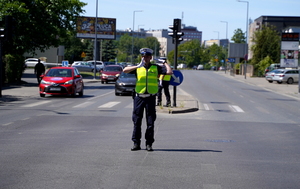 policjanci biorą udział w wojewódzkich eliminacjach do konkursu „Policjant Ruchu Drogowego 2024”