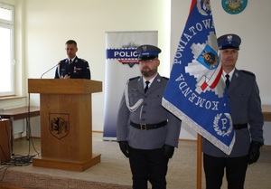 Wystapienie na mównicy pierwszego zastępcy Komendanta Wojewódzkiego Policji