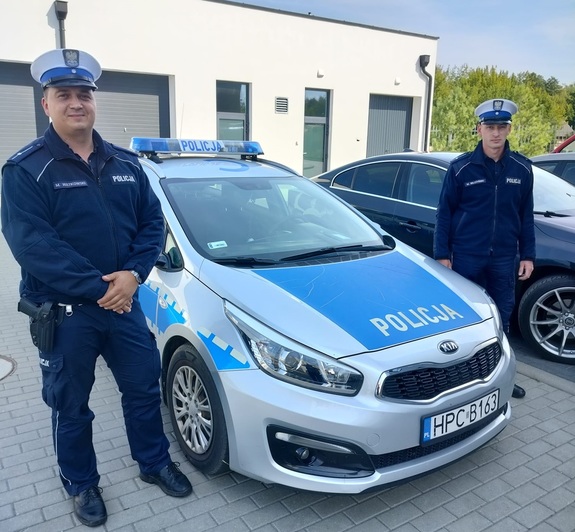 Policjanci odnaleźli mężczyznę w stanie zagrażającym życiu