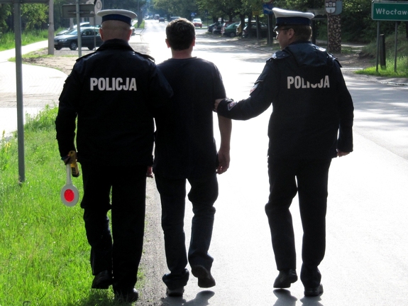 Gdy usłyszał, że straci prawo jazdy, znieważył policjanta