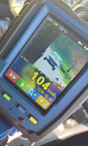 zdjecie licznika na którym widnienie wartosci 104