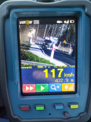 zdjecie licznika na którym jest wartosc 117